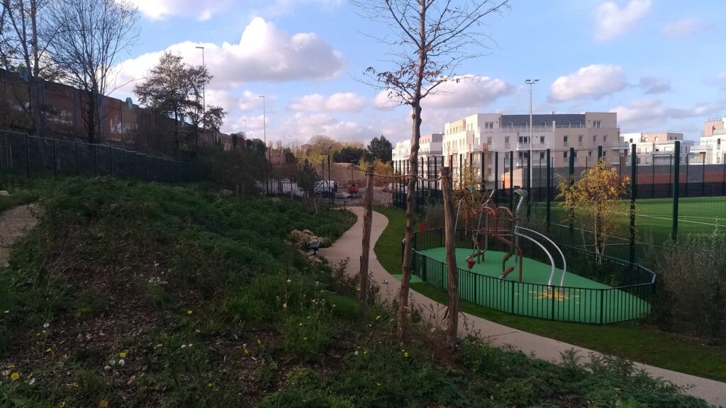 Stade Coutif Sannois 20201112 150917