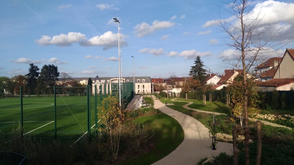 Stade Coutif Sannois 20201112 150931